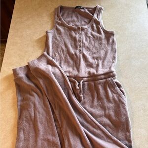 Black Tape_ Sleeveless Knit Tank in Mauve